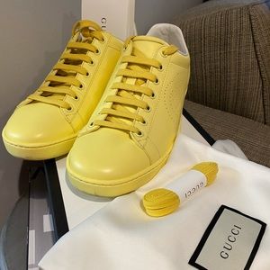 Gucci Interlocking G Sneakers(price is firm)